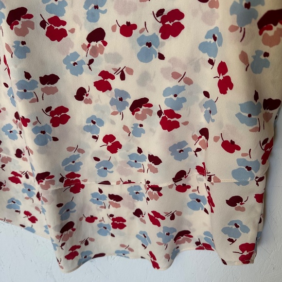 Ann Taylor Sleveless Polyester Floral Blouse Large - Picture 7 of 9